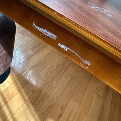 ダイニングテーブルの画像