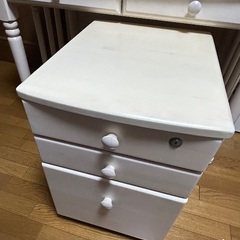 白い学習机📖お子様の小学校入学に🎶の画像