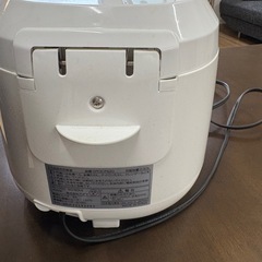 炊飯器　3合炊きの画像