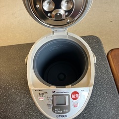 A2511-194 TIGER VE電気まほうびん とく子さん PVM-220A アーバンベージュ 2.15L 2006年製 通電確認済み 中古美品の画像