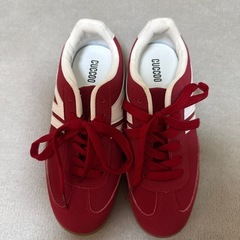 CUCCOOレディースシューズ新品の画像