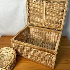 【B412】 北欧 蓋付きかご バスケット 収納 オシャレ　現状品　ラタン　籠の画像