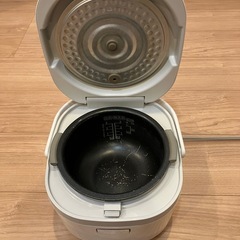 SHARP KS-F5E2 炊飯器の画像