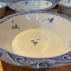 【引き取り限定】無料/中古品/深めのお皿/8個セットの画像