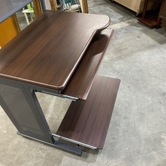 ⭐️土日元気に営業中‼️⭐️ パソコンデスクの画像