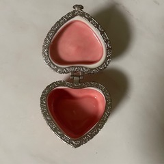 小物入れ ジュエリーケース　ハート 陶器 ピンクの画像