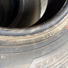 スタッドレスタイヤ　195/80-15  4本セットの画像