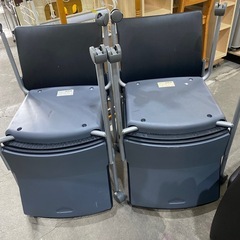 ⭐️土日元気に営業中‼️⭐️  ミーティングチェア　1脚¥1000 　まとめて2脚で¥1500 3脚で¥2000 
さらに4脚で¥3000の画像