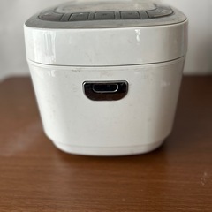 炊飯器の画像