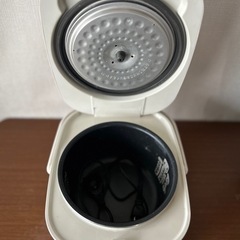 炊飯器の画像
