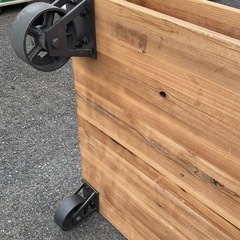 コロ付き　ローテーブルの画像