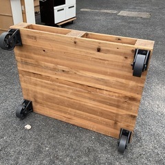 コロ付き　ローテーブルの画像