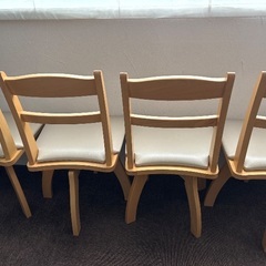 【お譲り先決定】ニトリ回転ダイニングチェア4脚セットの画像