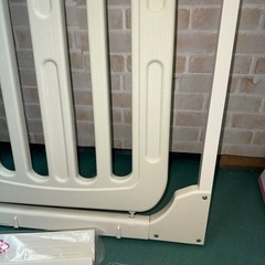 日本育児 ベビーゲート スマートゲイトII ミルキーの画像