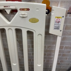 日本育児 ベビーゲート スマートゲイトII ミルキーの画像