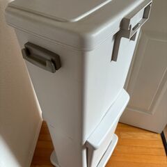 ２段ゴミ箱　キャスター付き　本体のみの画像