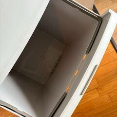 ２段ゴミ箱　キャスター付き　本体のみの画像