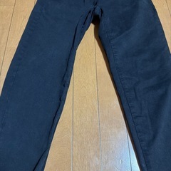 BERSHKA 黒いパンツ　Sの画像