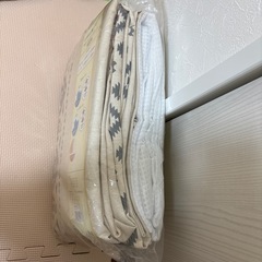厚地カーテンの画像