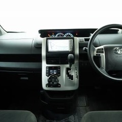 【自社ローン対応】トヨタ ヴォクシー 　Ｘ　Ｌエディション　HIDヘッドライト　両側電動スライドドア　ETCの画像