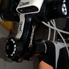 ロードバイク フルカーボンの画像