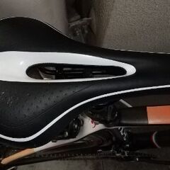 ロードバイク フルカーボンの画像