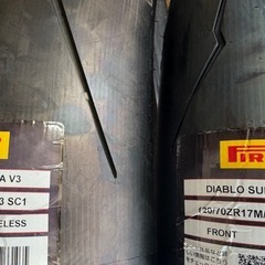 【希少品】ピレリ ディアブロ スーパー コルサ V3 SC1 120/70-17 200/55-17 前後セット 新品未使用 店舗室内保管　F2024年製/R2022年製 新品の画像