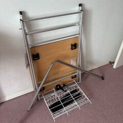 野外テーブル　折りたたみできます　説明書付きの画像