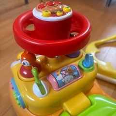 アンパンマンよくばりビジーカーの画像