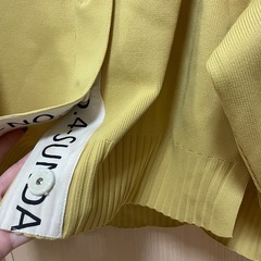 piacere カーディガンの画像