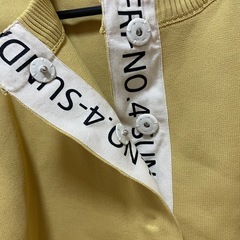 piacere カーディガンの画像