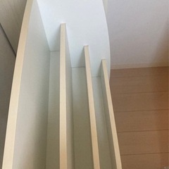 絵本棚　本棚　表紙が見えるの画像