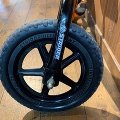 ストライダー　オレンジ色　STRIDER12の画像