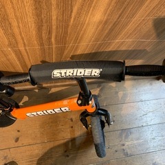 ストライダー　オレンジ色　STRIDER12の画像