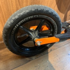 ストライダー　オレンジ色　STRIDER12の画像