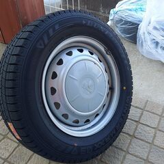 スタッドレスタイヤ　195/65R15の画像