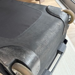 think tank キャリーの画像