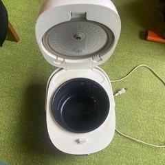 シルバー デジタル炊飯器　土鍋加工炊飯器 DT-NSH1811-5A 5.5合 の画像