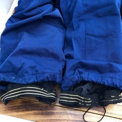 スノーボードウエア　ズボンの画像