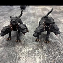 三頭犬フィギュア 黒の画像