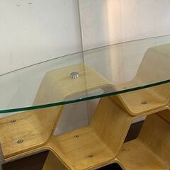 【リサイクルストアスターズ城西店】 【中古品】ガラス製ローテーブルの画像