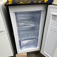 2024年製　アイリスオーヤマ　60L 冷凍庫　IUSD-6B-Bの画像