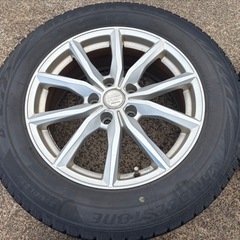 SUV系用 225/60R17スタッドレスタイヤ アルミ付き4本セット 冬用の画像