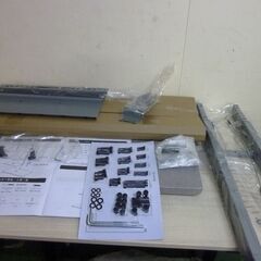 M1※取引中/売約済***********　未使用/新品　組立商品　アウトレット　テレビスタンド リニューアル 震度7試験クリア 耐震 32～77インチ対応 壁寄せ スタンド ハイタイプ 高さ調節 棚板セット ワイヤー付 テレビ台の画像