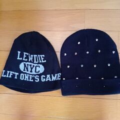 美品　ベレー帽　ニット帽等5点の画像