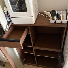 食器棚の画像