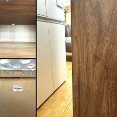 ♪ガラス扉が可愛い！コンパクトサイズのキャビネット♪の画像