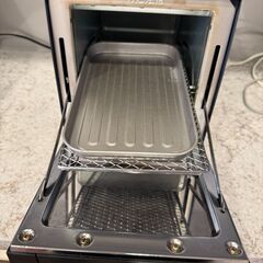 おしゃれな縦型トースターの画像