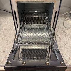 おしゃれな縦型トースターの画像