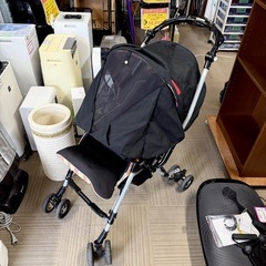 【お買い得‼️】アップリカ マワール4WF 820 睡眠おりがみDX エクセレント ベビーカー 折りたたみ ブラック♪の画像